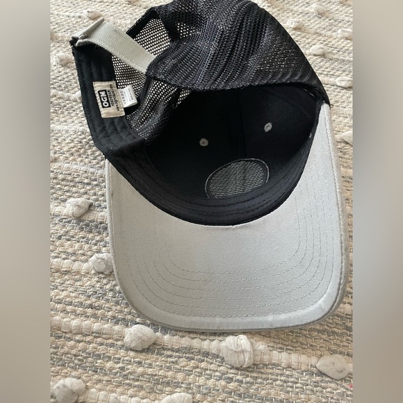 Ft. Lauderdale Black and Gray Cap Shark - Picture 3 of 4